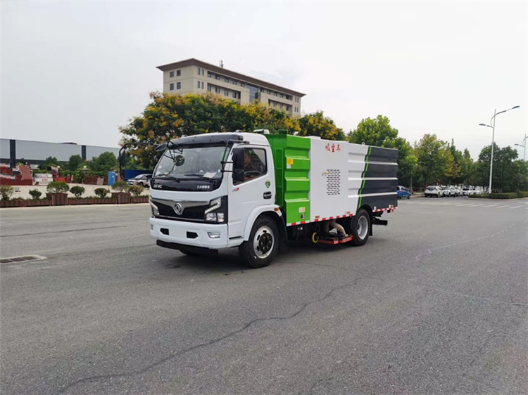 �������m|������8�����m܇