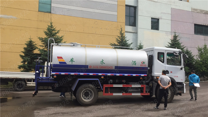 �|�L(f��ng)18��ԡ����